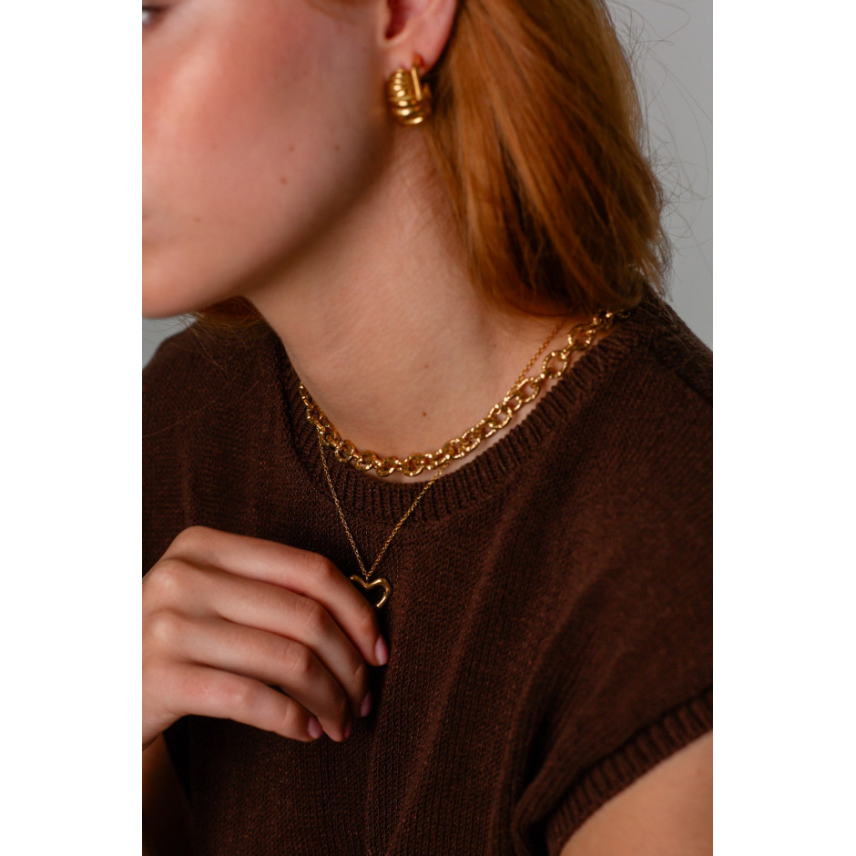 Pendiente donatella curve dorado